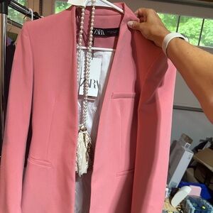 Pink Barbie blazer with pockets from Zara, never worn ! Tags still on